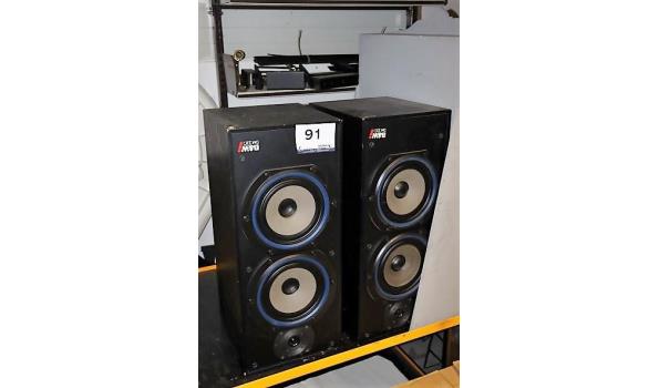 2 speakers B&W, type DM220